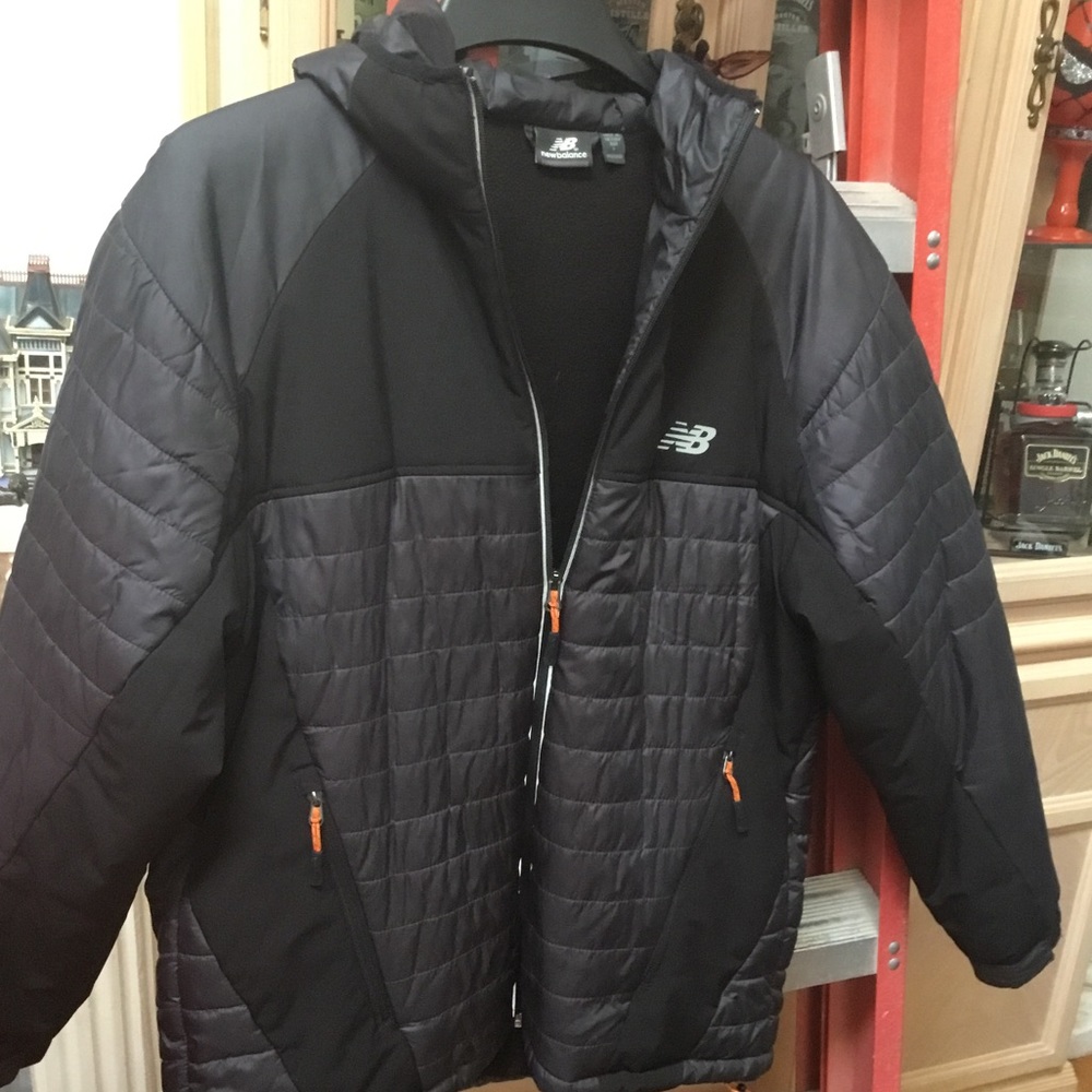 New Balance Mens Black Puffer jacket